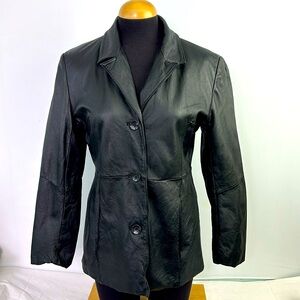 vintage Wilson women's 100% leather jacket size Medium RN:69426